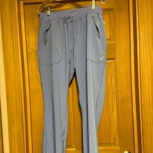 Women’s scrub bottoms